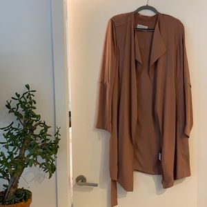 Aritzia Flowy Trench Coat - size L
